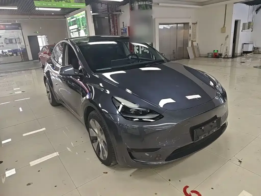 Tesla Model Y — фото 3