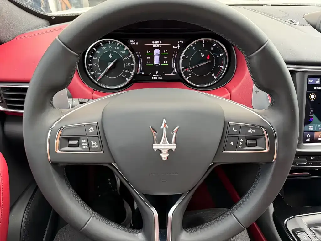 Maserati Levante — фото 2