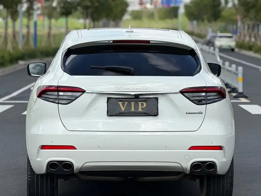 Maserati Levante — фото 3