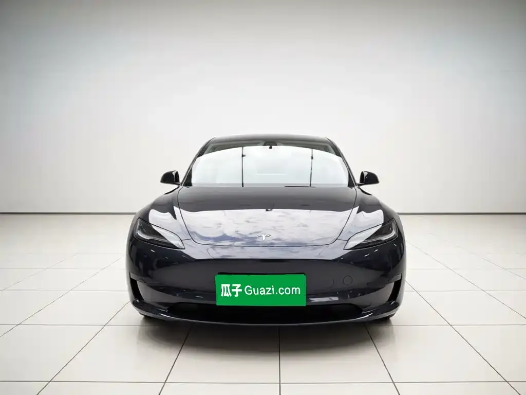 Tesla Model 3 — фото 5