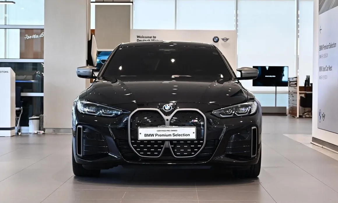 BMW i4 — фото 4