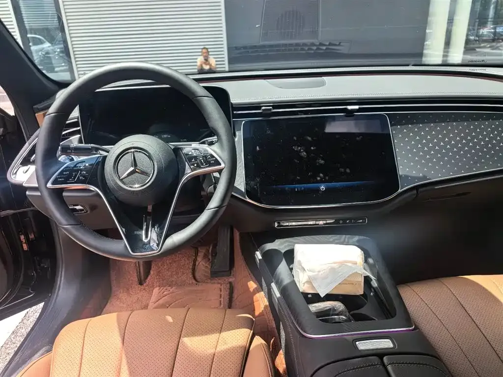 Mercedes-Benz E-Class (Import) — фото 4