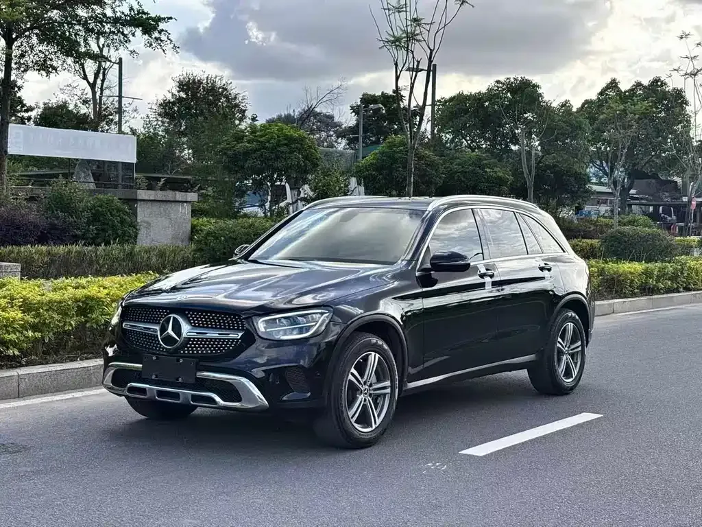 Mercedes-Benz GLC — фото 1
