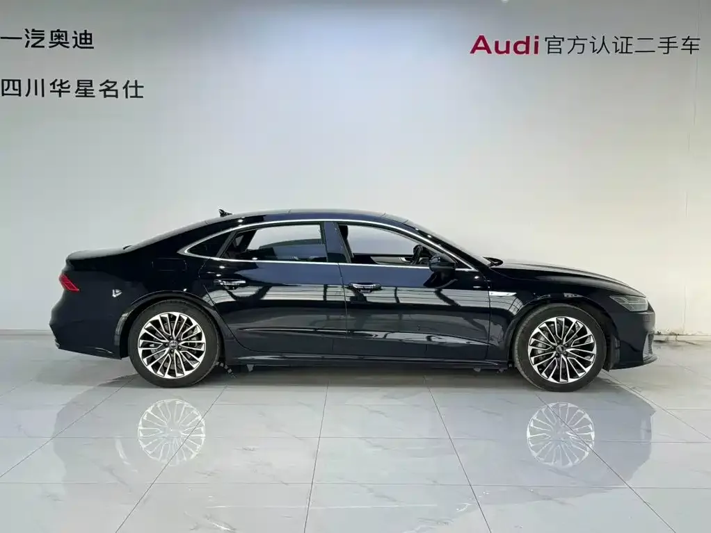 Audi A7L — фото 2