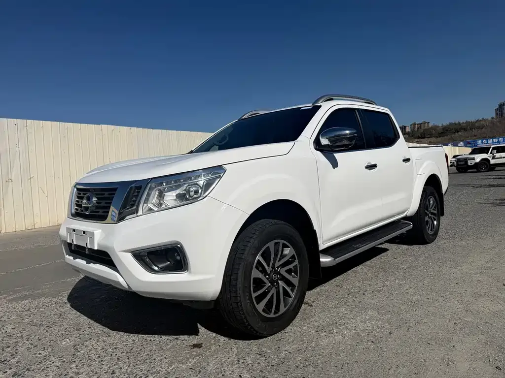 Nissan Navara — фото 5