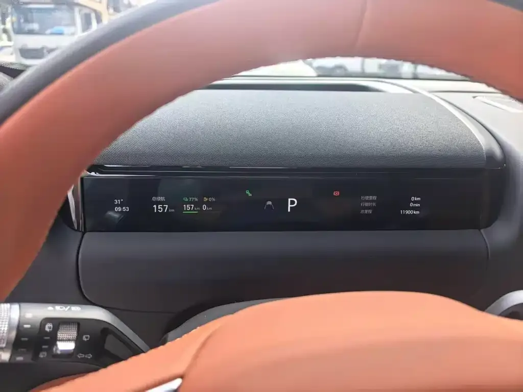 Geely Galaxy M9 — фото 3