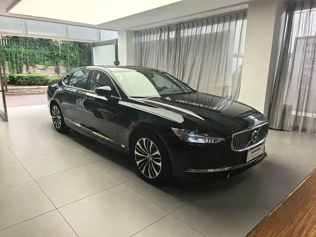Volvo S90 — фото 10