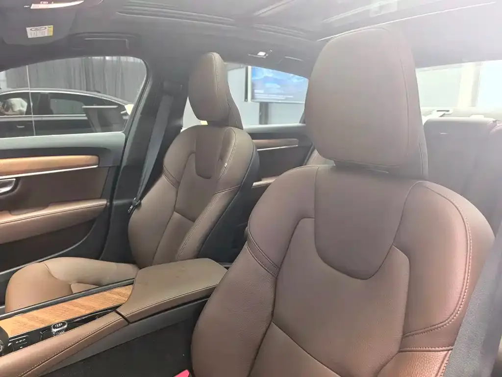 Volvo S90 — фото 6