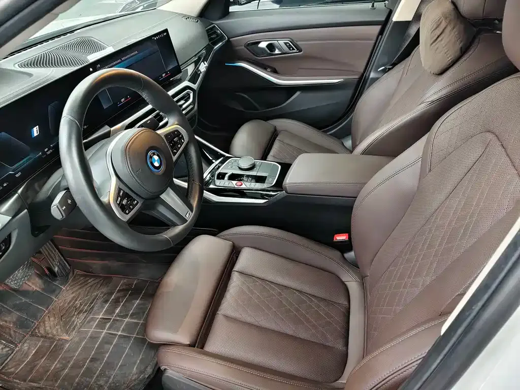 BMW i3 — фото 8