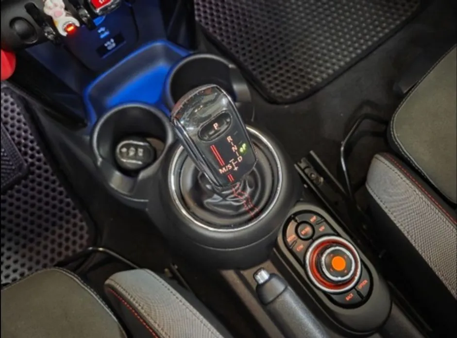 Mini Cooper Convertible — фото 10