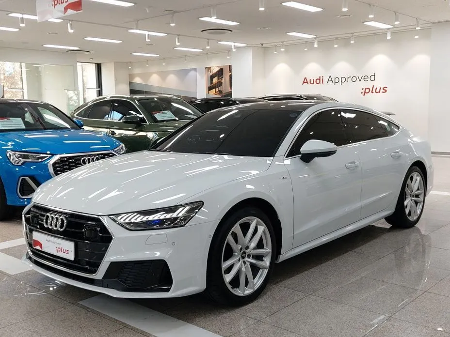 Audi A7 — фото 1