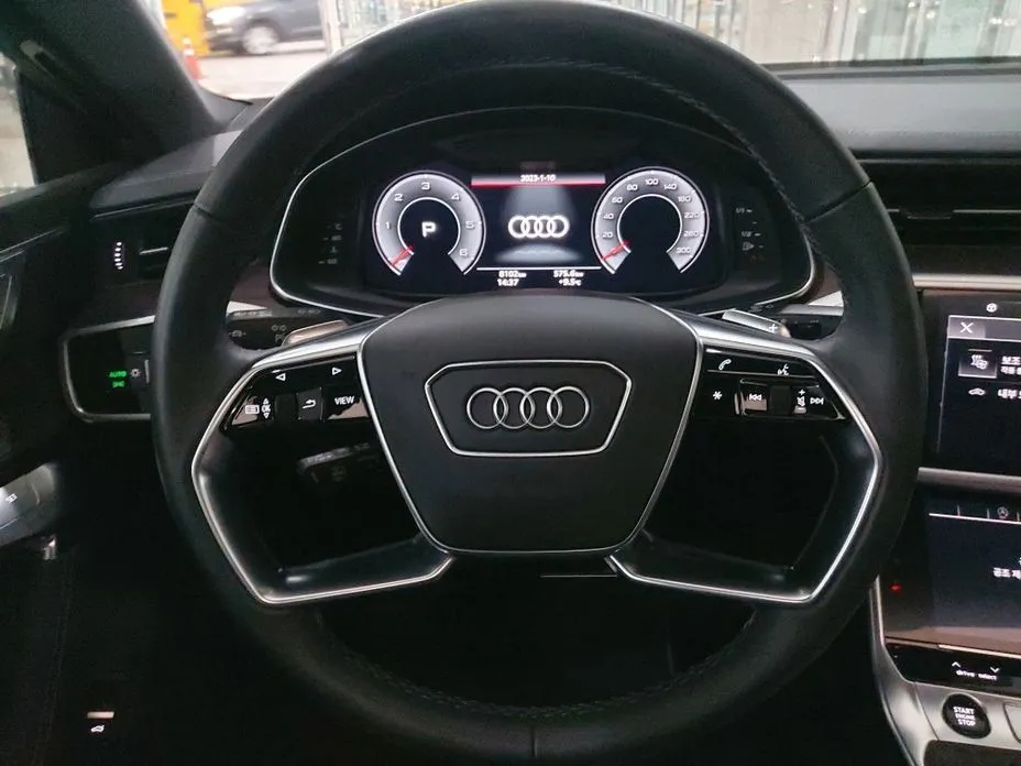 Audi A7 — фото 8