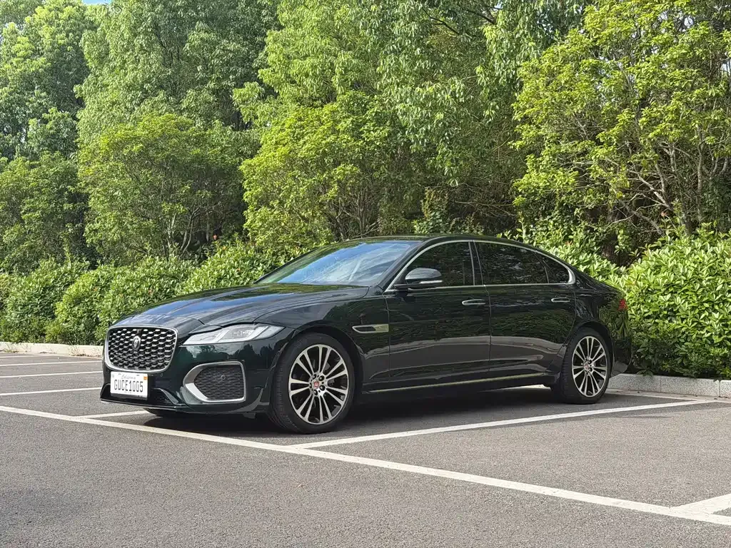 Jaguar XFL — фото 1