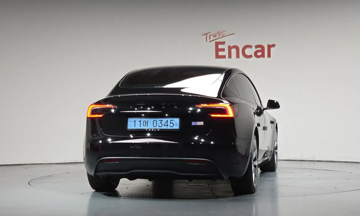 Tesla Model 3 — фото 3