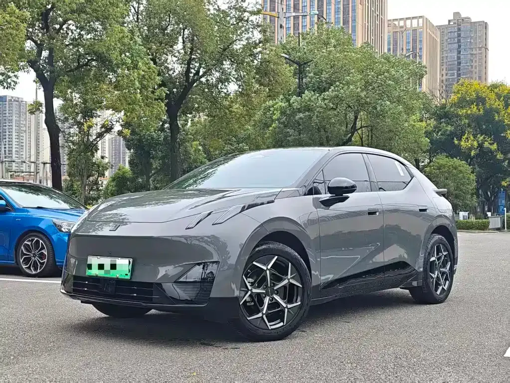 Lynk & Co Z20 — фото 1