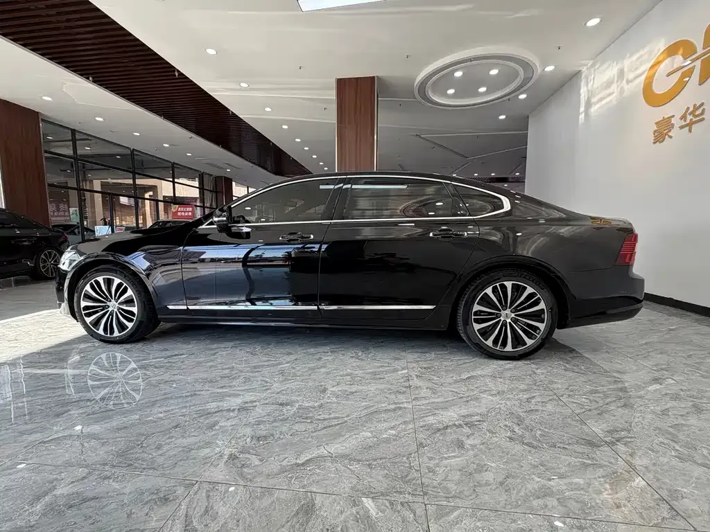 Volvo S90 — фото 8