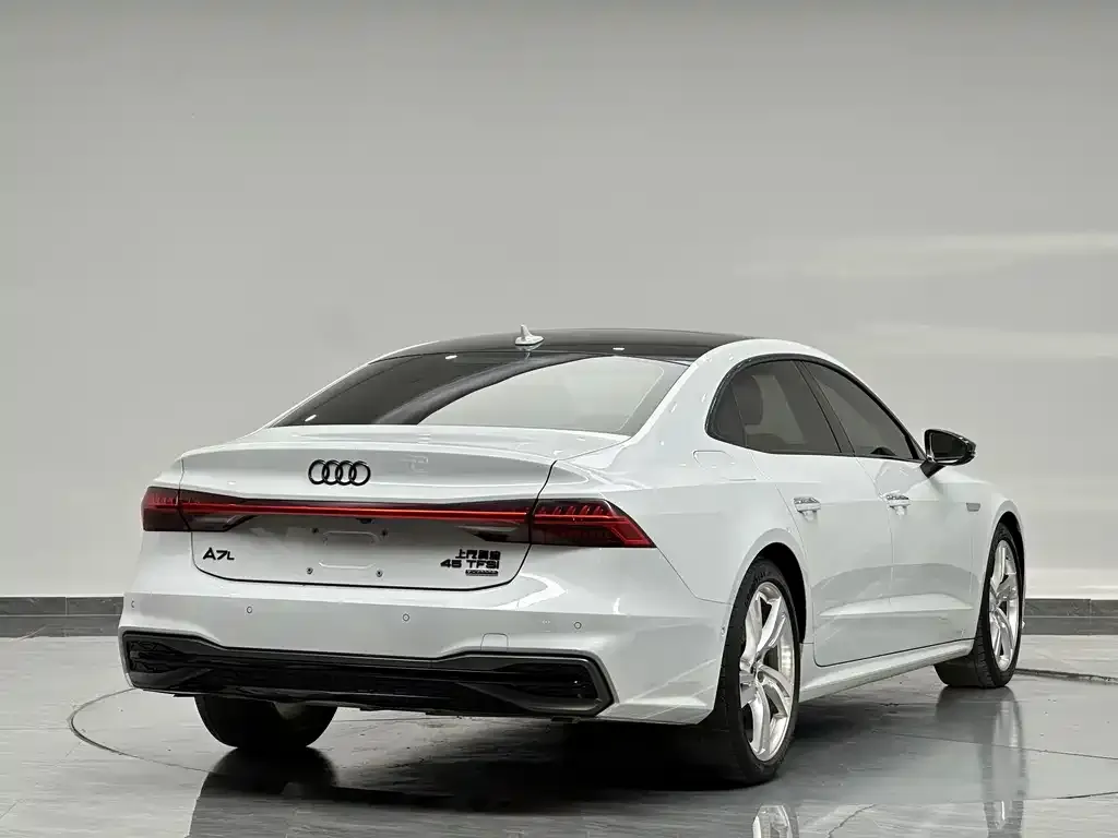 Audi A7L — фото 4