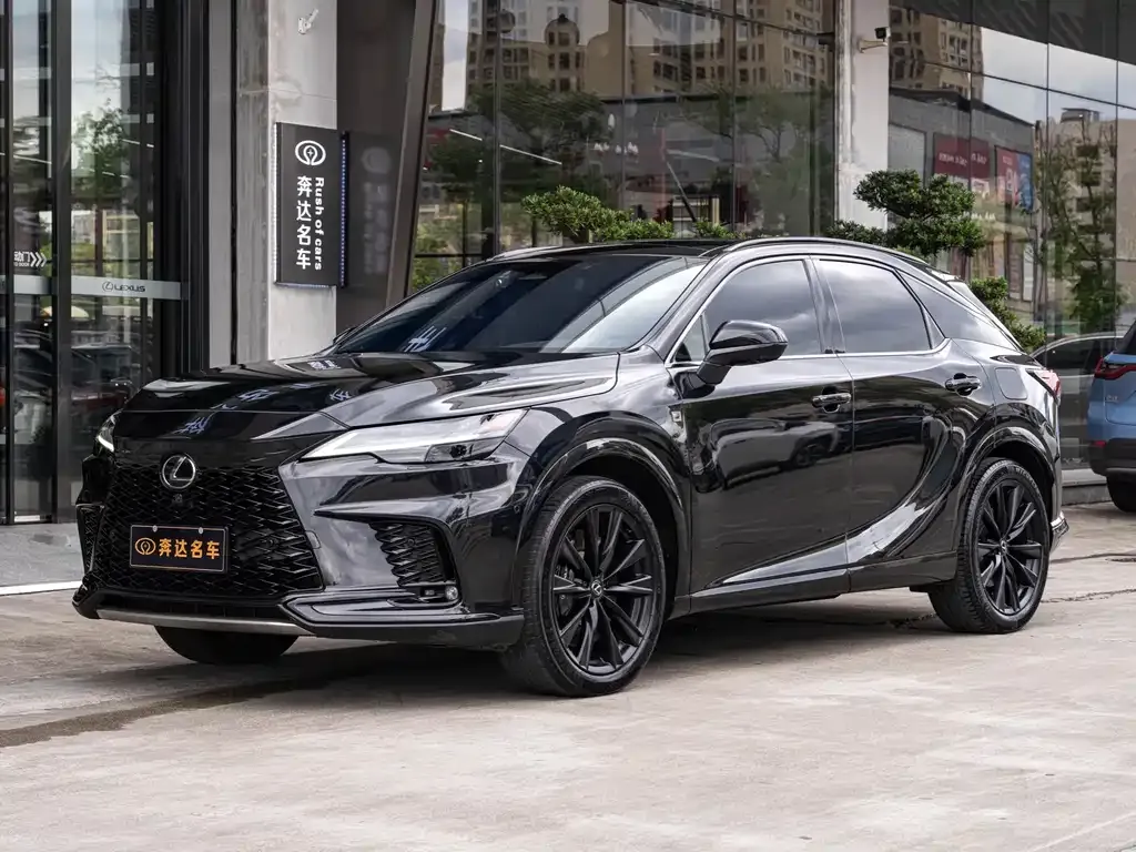 Lexus RX — фото 1