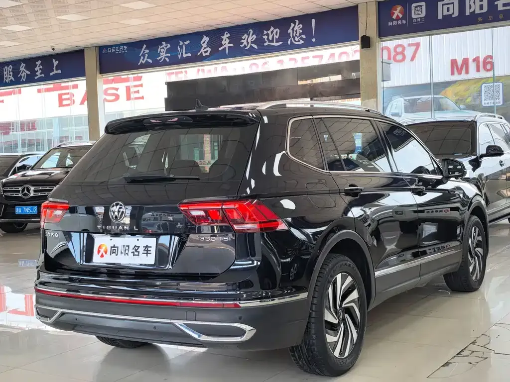Volkswagen Tiguan L — фото 8