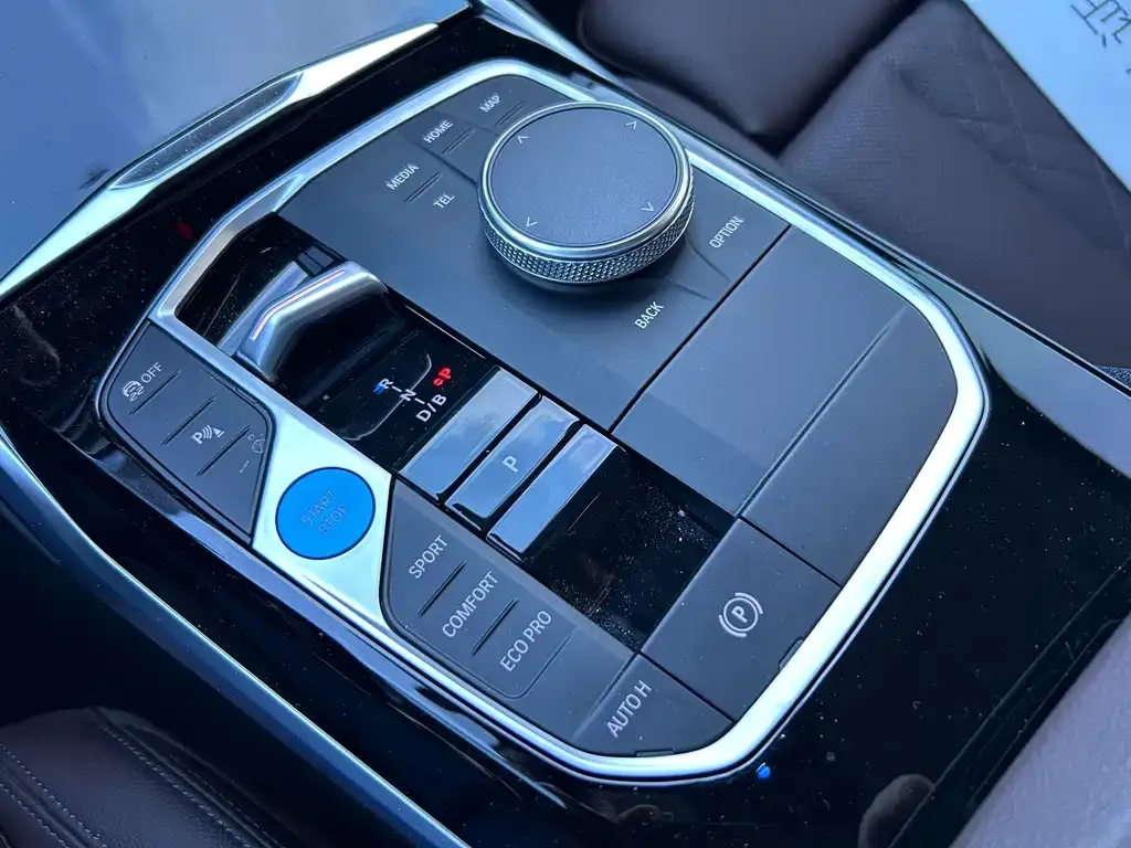 BMW i3 — фото 2