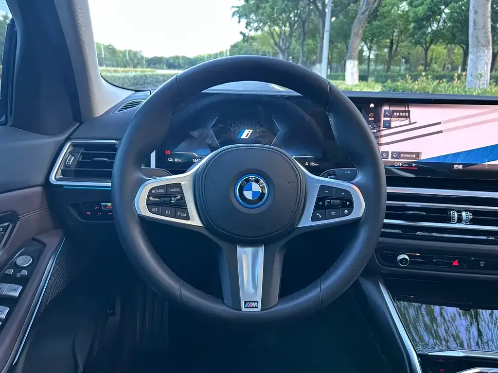 BMW i3 — фото 4