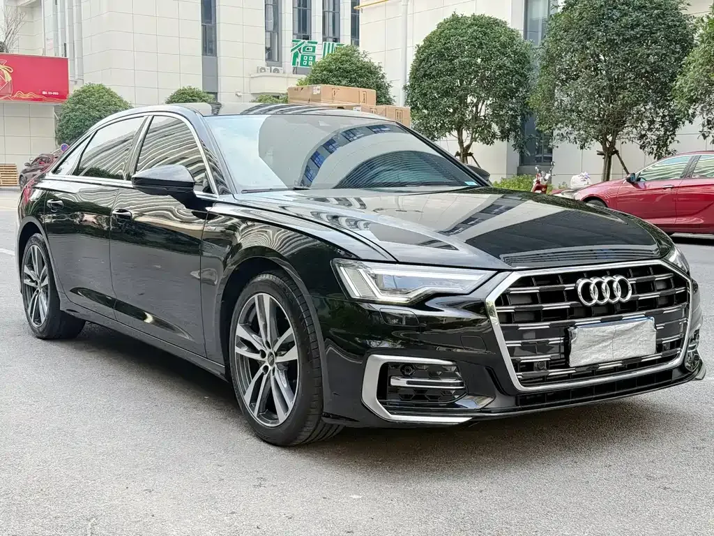 Audi A6L — фото 9