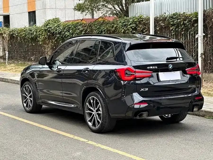 BMW X3 — фото 9