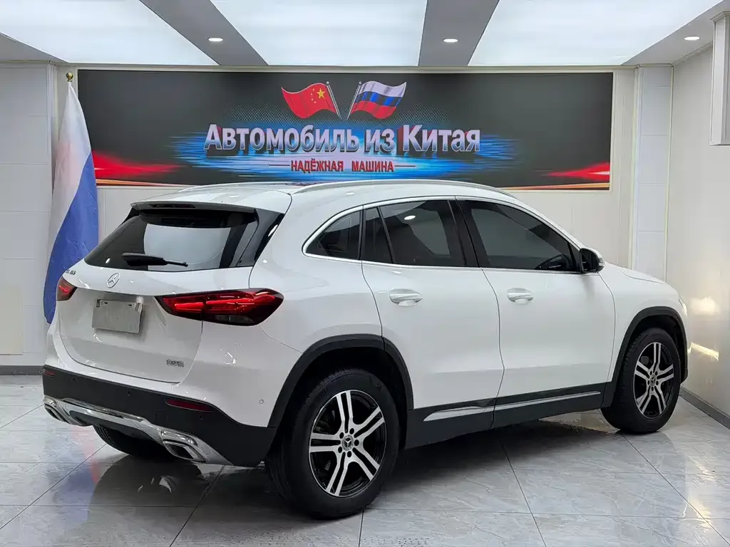Mercedes-Benz GLA — фото 6