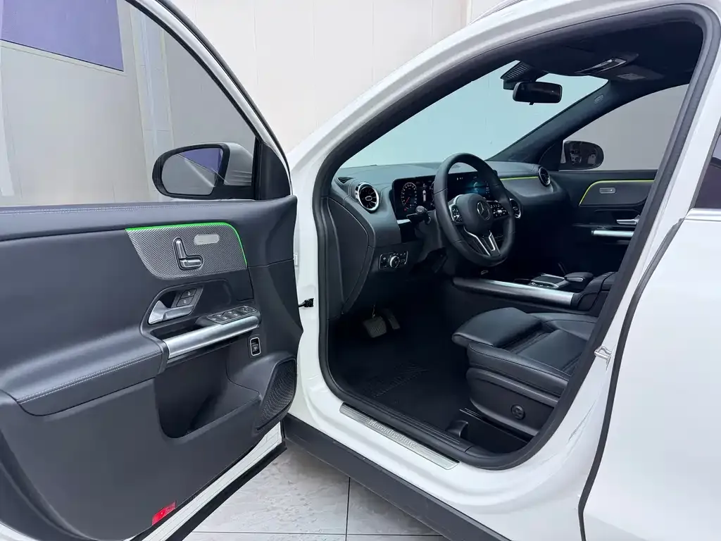 Mercedes-Benz GLA — фото 9