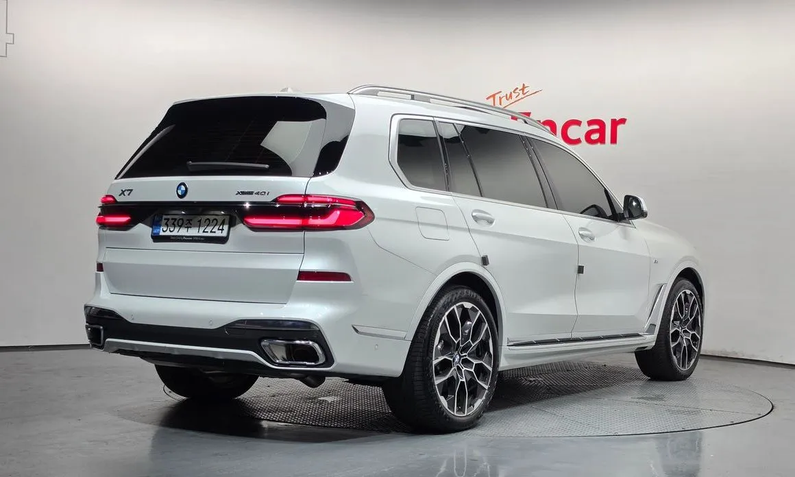 BMW X7 — фото 3