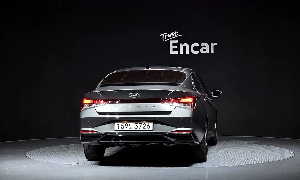 Hyundai AVANTE — фото 3