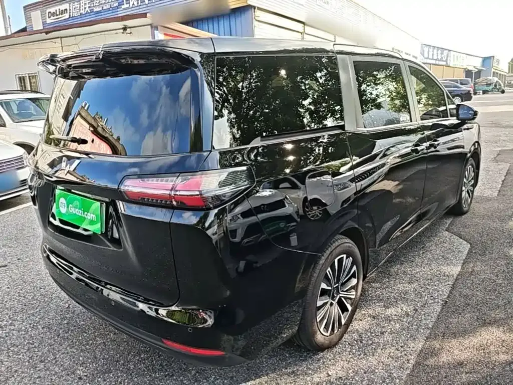 Wuling Xingguang 730 New Energy — фото 5