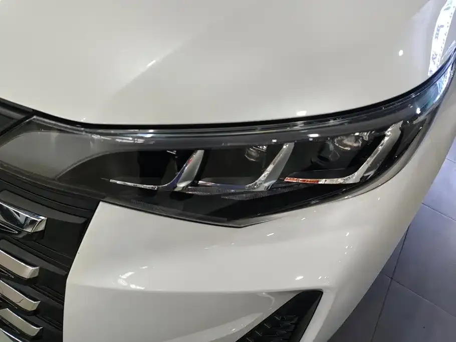 GAC Motor Trumpchi M6 — фото 8