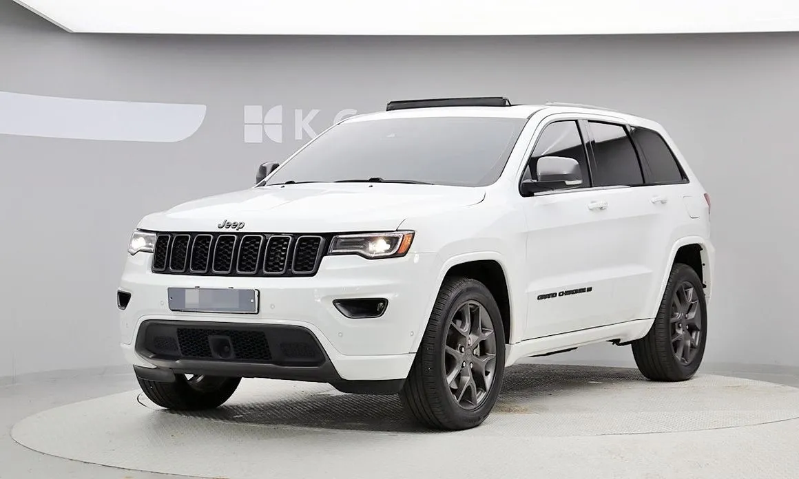 Jeep Cherokee — фото 2
