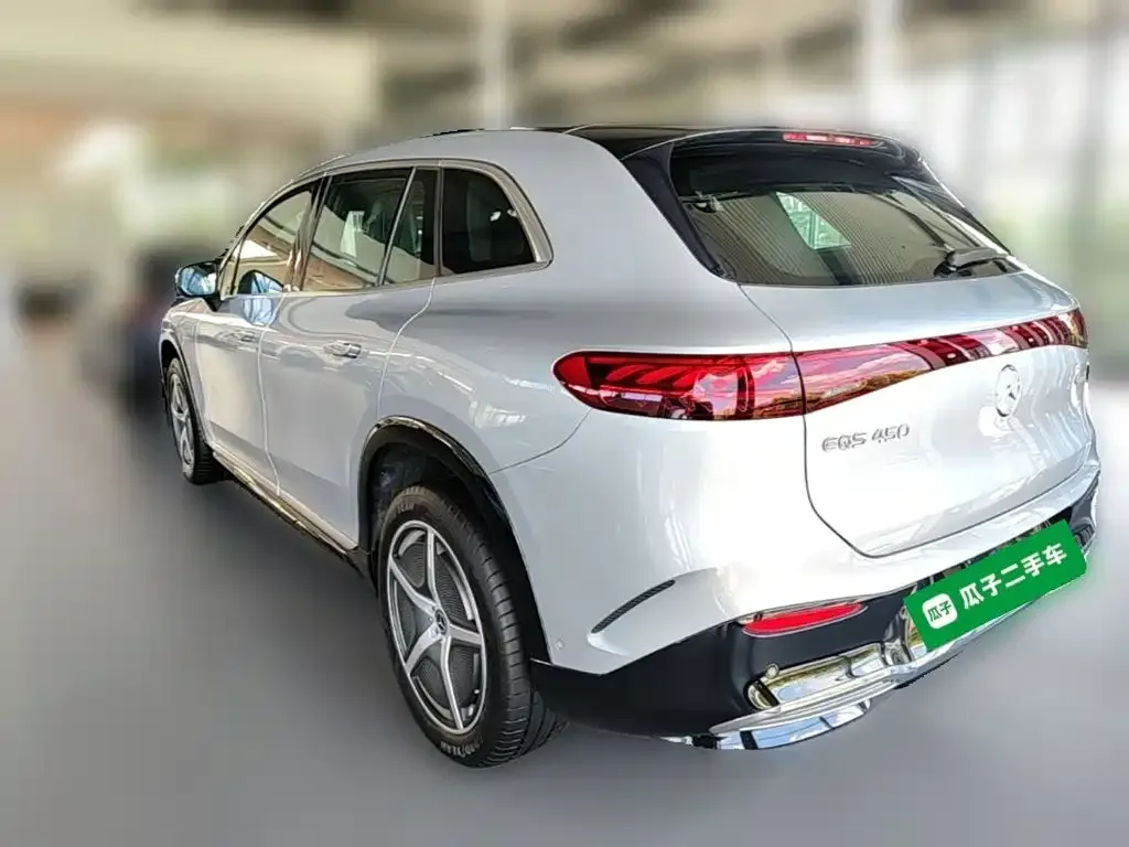 Mercedes-Benz EQS SUV — фото 4