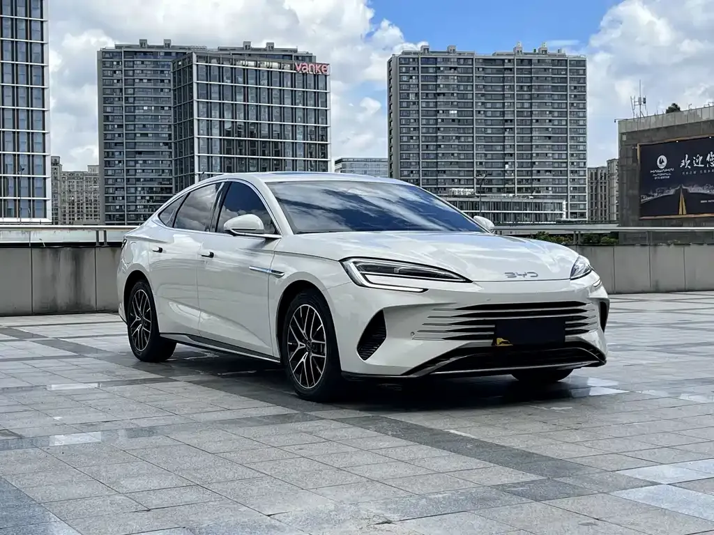 BYD Seal — фото 4