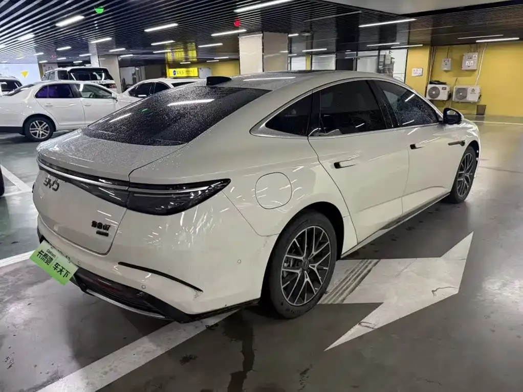 BYD Seal 07 DM-i — фото 7