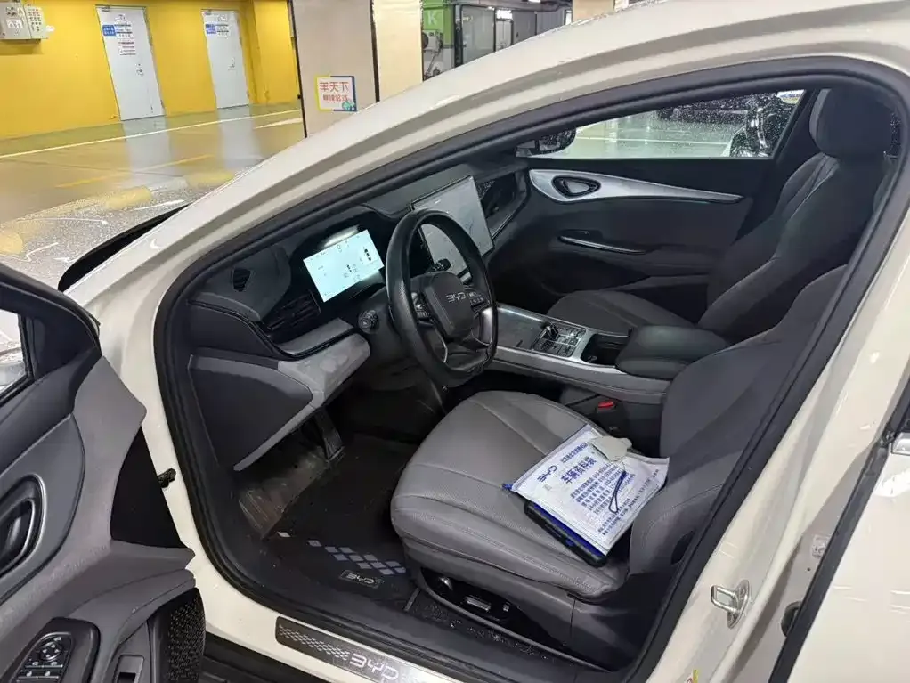 BYD Seal 07 DM-i — фото 8
