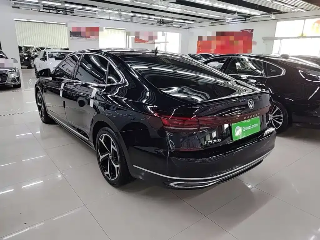 Volkswagen Passat — фото 10