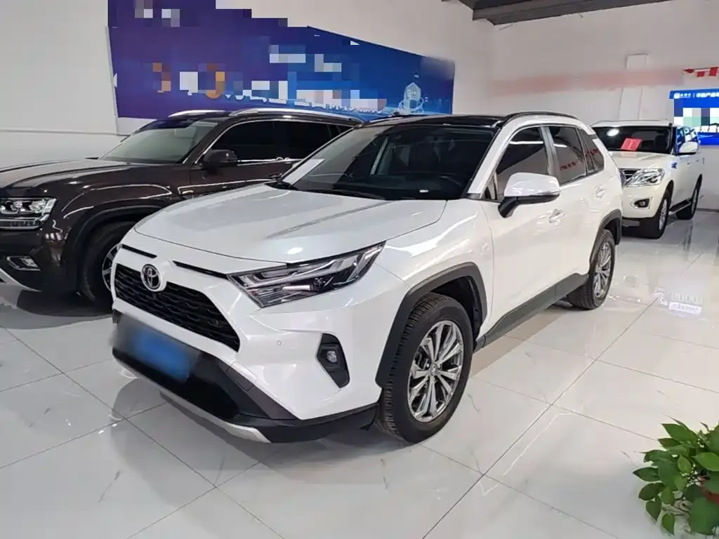 Toyota RAV4 — фото 9