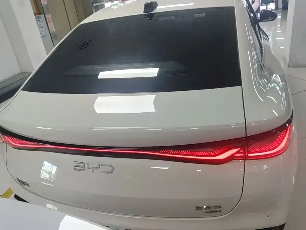 BYD Seal 06 — фото 9