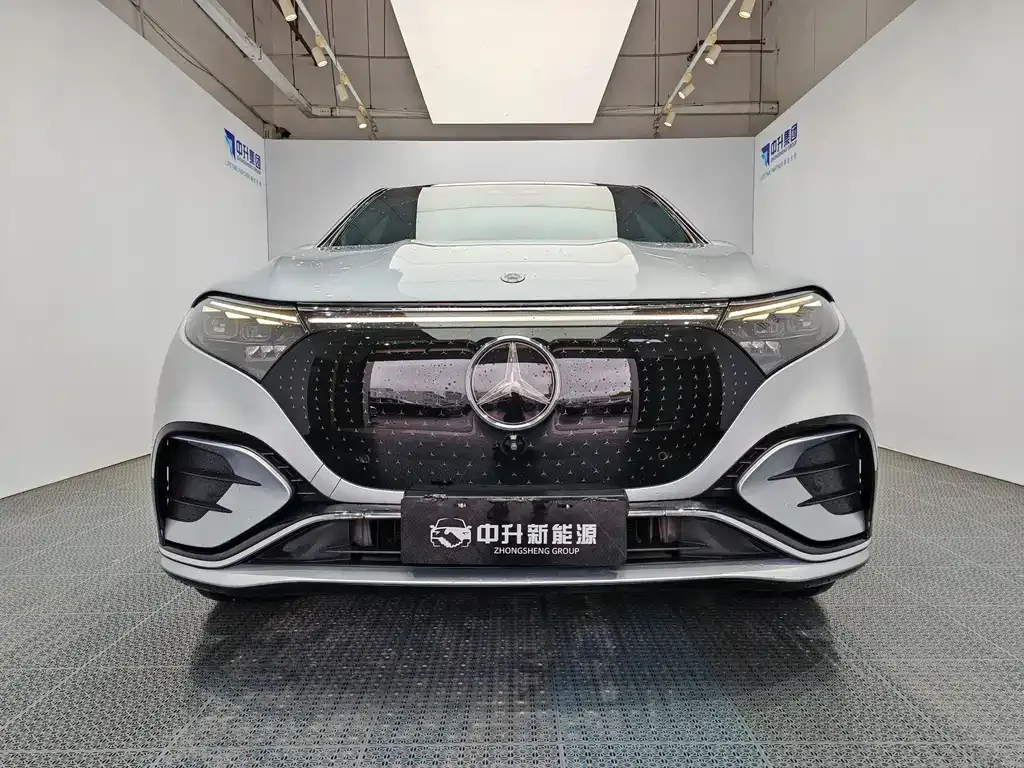 Mercedes-Benz EQS SUV — фото 6