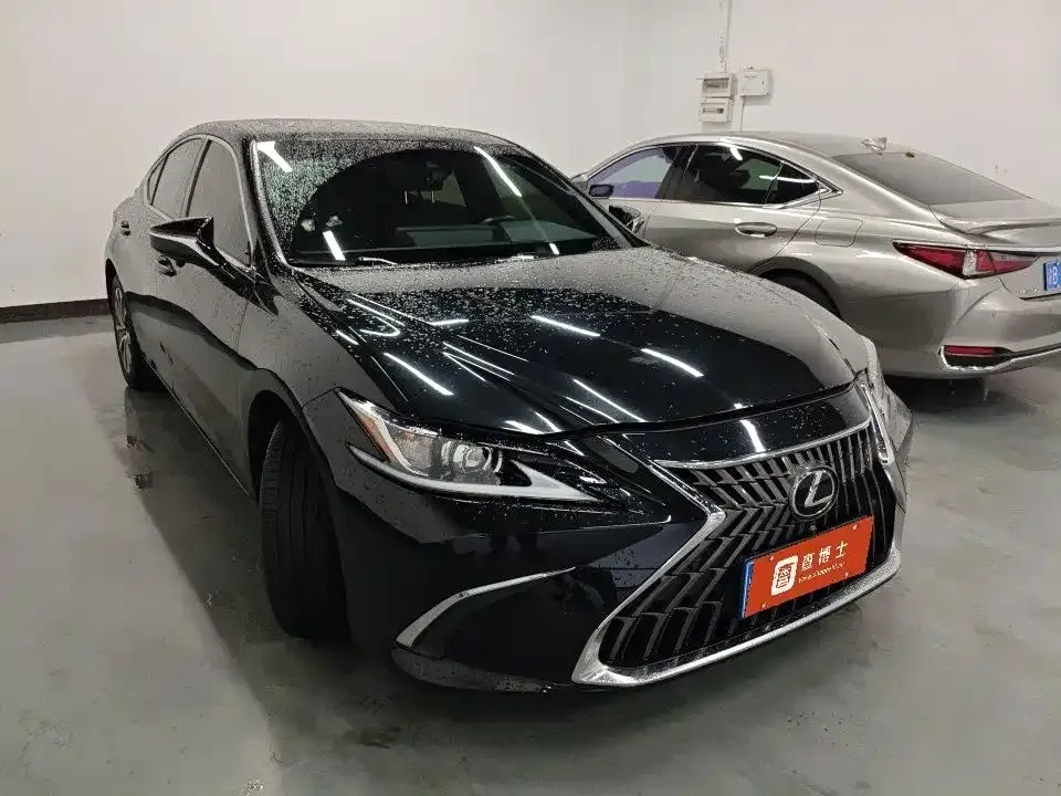 Lexus ES — фото 5