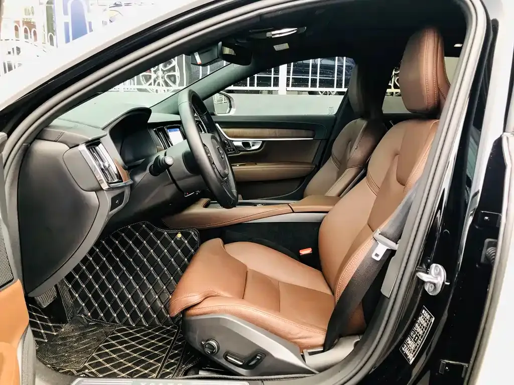 Volvo S90 — фото 7