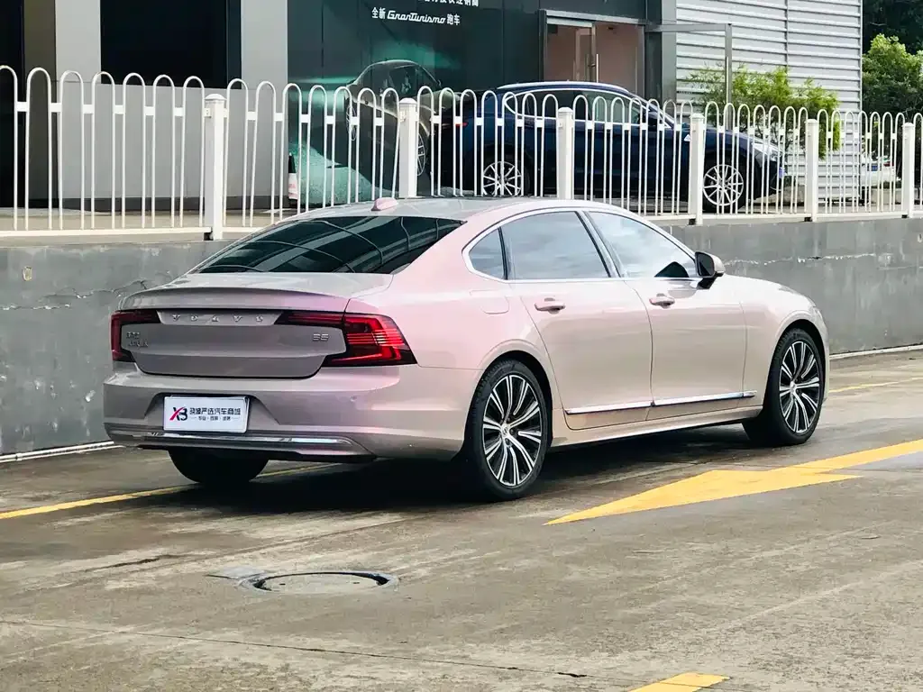 Volvo S90 — фото 6