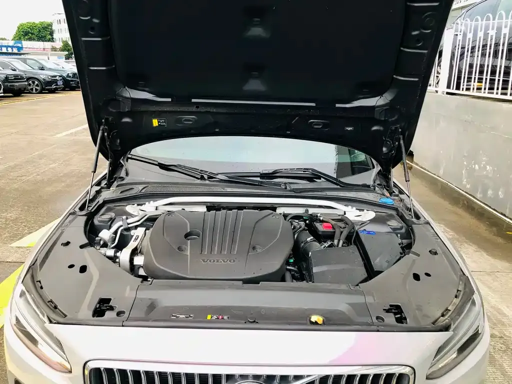 Volvo S90 — фото 2