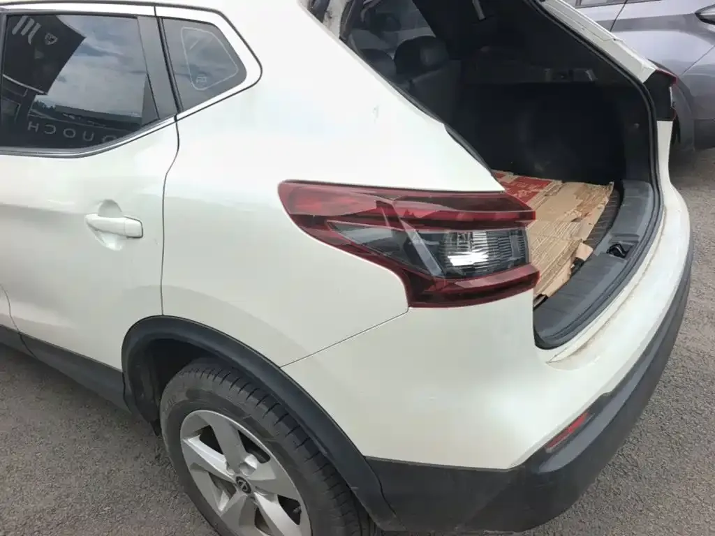 Nissan Qashqai — фото 5