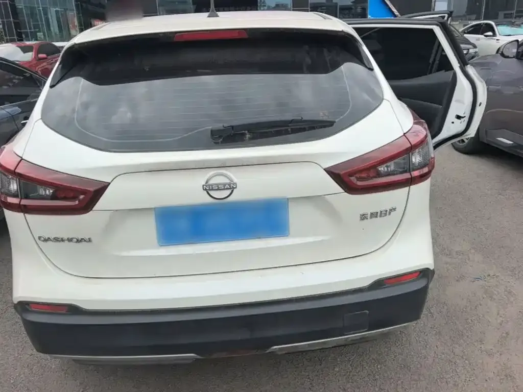 Nissan Qashqai — фото 6