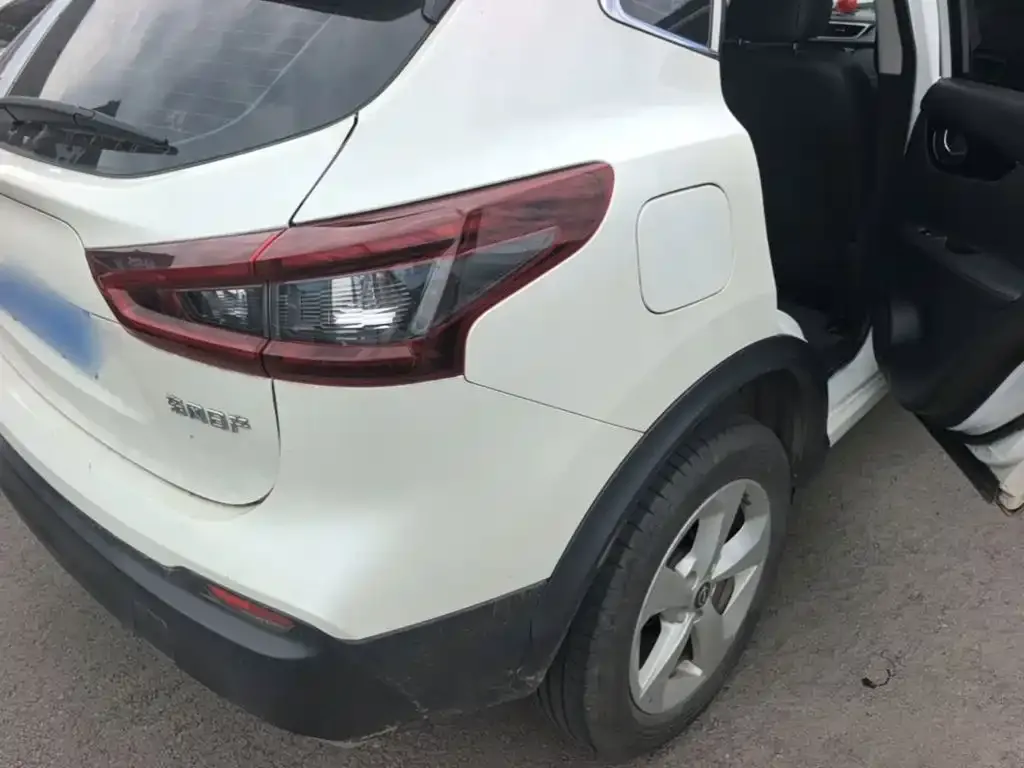 Nissan Qashqai — фото 3