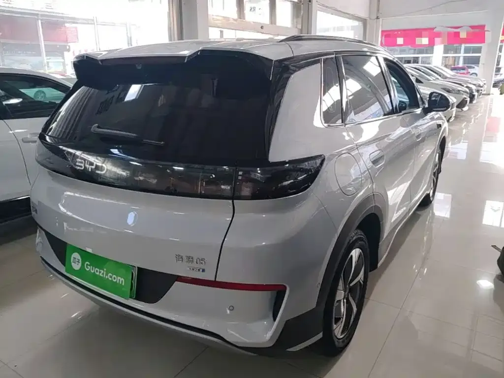 BYD Sealion 05 EV — фото 4